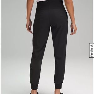 LuluLemon Dance Studio Joggers, size 4, Black